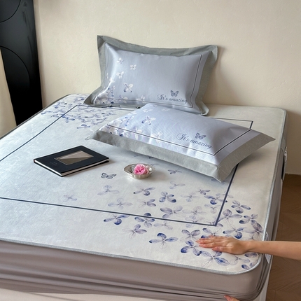 91家纺网 家纺一手货源 找家纺 橘滋2025新款高端轻奢简约数码印花冰丝席[淘宝抖音线上控价：308/328/358元（券后不得低于此价‼️）] 爱琴海微风