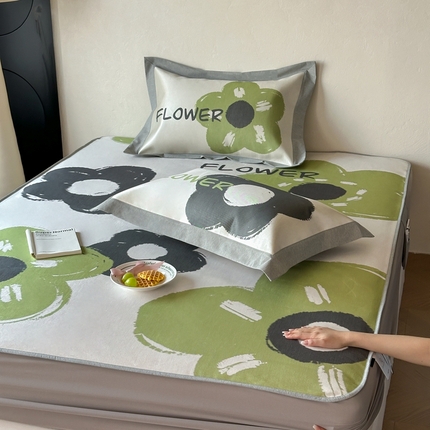 91家纺网 家纺一手货源 找家纺 橘滋2025新款高端轻奢简约数码印花冰丝席[淘宝抖音线上控价：308/328/358元（券后不得低于此价‼️）] 黑茶