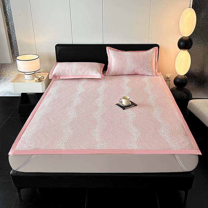 91家纺网 家纺一手货源 找家纺 2025新款A类PE提花凉席-波光粼粼 波光粼粼-柔情粉