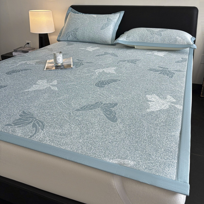 91家纺网 家纺一手货源 找家纺 2025新款A类PE提花凉席-翩翩起舞 翩翩起舞-以太兰