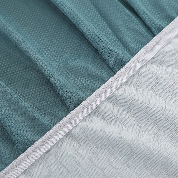 91家纺网 家纺一手货源 找家纺 2025新款防滑防尘斗柜套裙边-水波纹系列 浅蓝