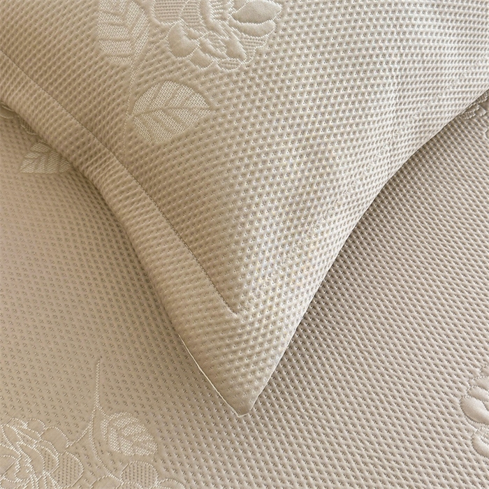 91家纺网 家纺一手货源 找家纺 恒爱   2025新款冰丝牡丹花床盖 卡其