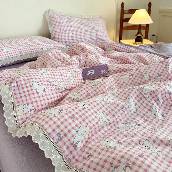 91家纺网 家纺一手货源 找家纺 一霖家纺 2025新款云感双层纱花边款四件套 粉色小猫