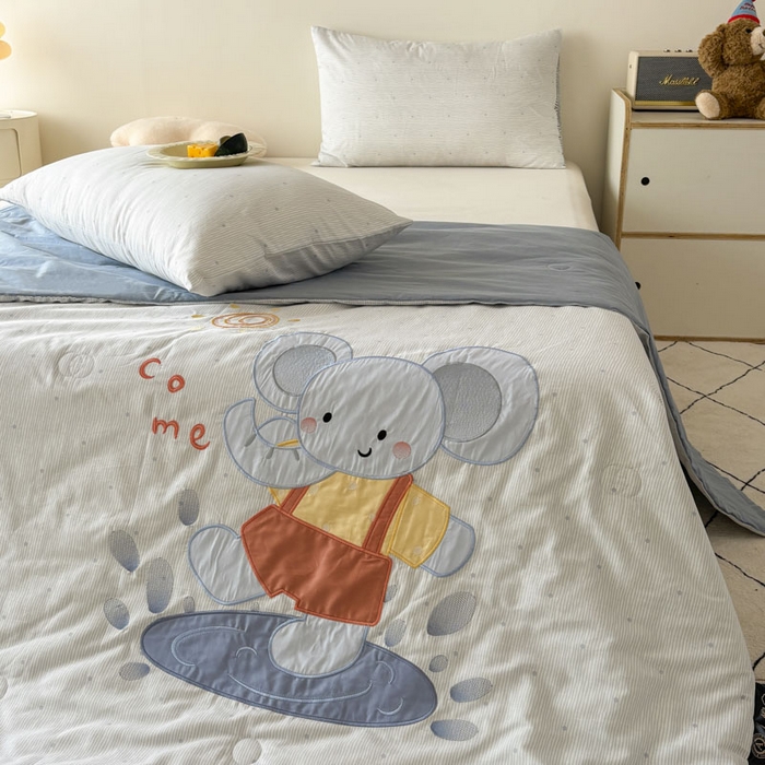 91家纺网 家纺一手货源 找家纺 鸣升家纺  2025新款精梳全棉纯棉绣花夏被夏凉被空调被 俏皮象