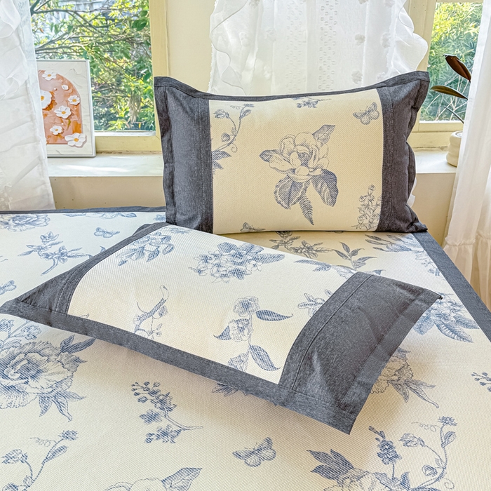 91家纺网 家纺一手货源 找家纺 2025新款A类抗菌数码印花冰藤席 青花郁