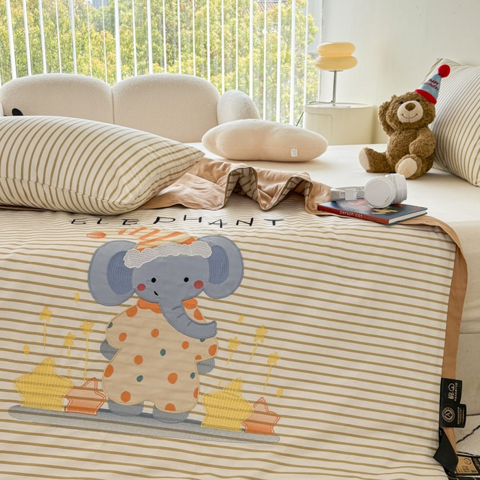 91家纺网 家纺一手货源 找家纺 鸣升家纺  2025新款精梳全棉纯棉绣花夏被夏凉被空调被 星星小象