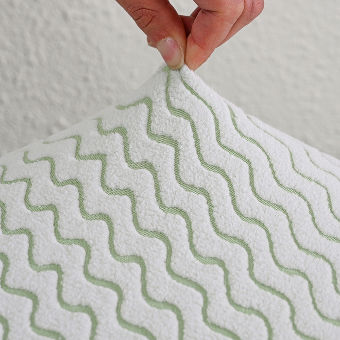 91家纺网 家纺一手货源 找家纺 2025新款防滑防尘斗柜套裙边-水波纹系列 浅绿