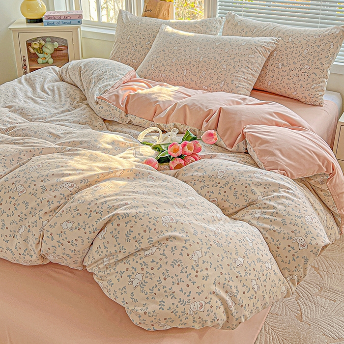 91家纺网 家纺一手货源 找家纺 2025水洗棉双层纱简约风ins风小碎花被套床单款床笠款三四件套-单被套