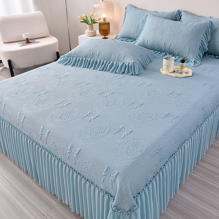 91家纺网 家纺一手货源 找家纺 畅畅家纺 2025新款立体提花凉豆豆席床裙款凉席 花蝶相拥-蓝