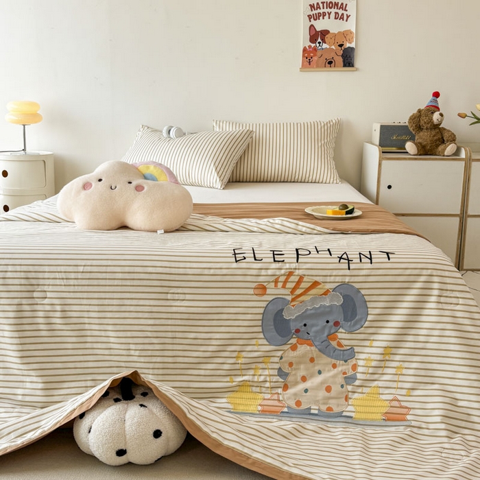 91家纺网 家纺一手货源 找家纺 鸣升家纺  2025新款精梳全棉纯棉绣花夏被夏凉被空调被 星星小象