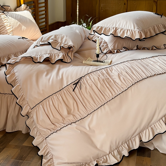 91家纺网 家纺一手货源 找家纺 2025秋冬新款A类母婴级法式风忆棉床裙床笠四件套 琉眠-棕雅咖