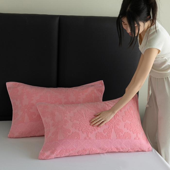 91家纺网 家纺一手货源 找家纺 （总）乐家毛巾被（工厂自产自销） 2025新款纯棉浮雕老式枕巾