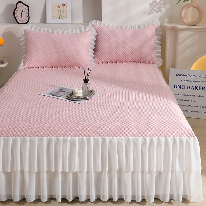 91家纺网 家纺一手货源 找家纺 （总）绘萱家居 2025爆款冰凉豆豆凉席三件套床裙款冰丝软席子