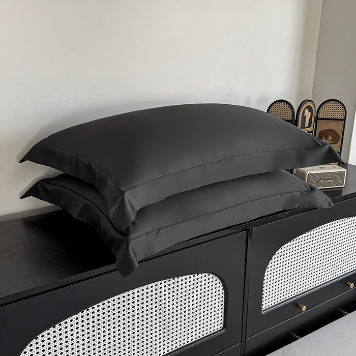 91家纺网 家纺一手货源 找家纺 金喜 2025新款LF级60支莱赛尔天丝枕套宽边枕套 乌木黑