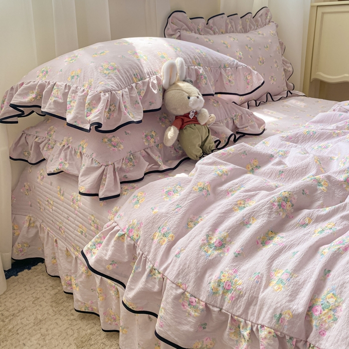 91家纺网 家纺一手货源 找家纺 2025新款云感双层纱夏被四件套-床盖款 奶油味的暗恋