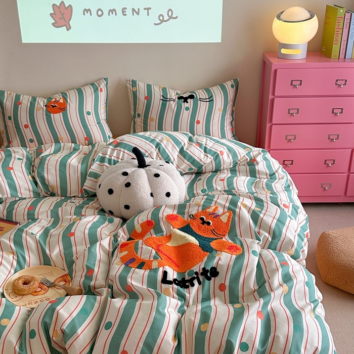 91家纺网 家纺一手货源 找家纺 时年家纺 2025新款全棉印花卡通毛巾绣系列套件 充值会员优惠5元 球球猫