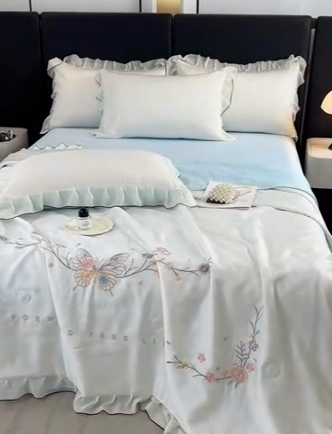 91家纺网 家纺一手货源 找家纺 （总）梦舒羽  2025新款水洗真丝床单冰丝凉感宿舍被单三件套