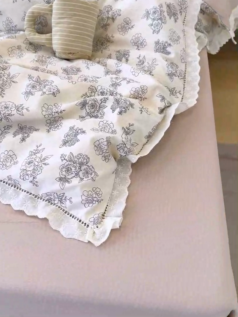 91家纺网 家纺一手货源 找家纺 竹合家纺 2025新款云感皱皱四件套-镂空花边款法式 花边款-南山南