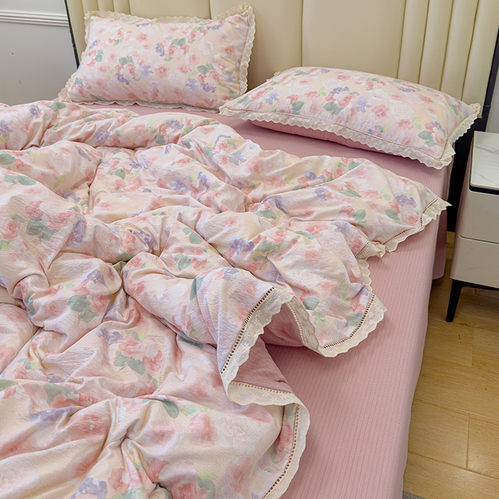 91家纺网 家纺一手货源 找家纺 竹合家纺 2025新款云感皱皱四件套-镂空花边款法式 花边款-若欢