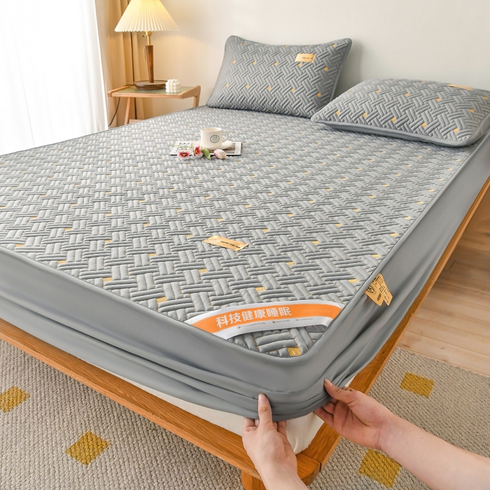 鑫钰 2025新款防水隔尿全棉纯棉大豆夹棉刺绣床笠直播热款 鑫绣阁-气质灰（ 加强透气款 ）