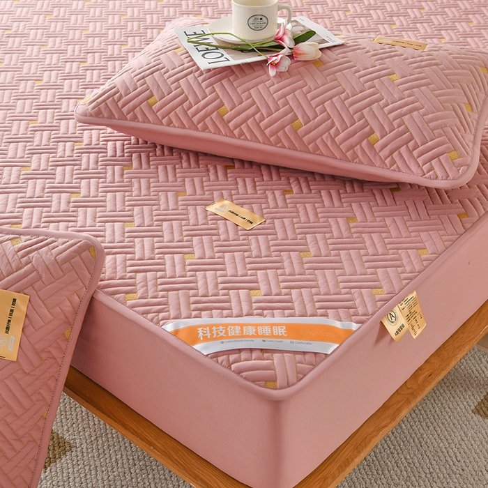 91家纺网 家纺一手货源 找家纺 鑫钰 2025新款防水隔尿全棉纯棉大豆夹棉刺绣床笠直播热款 鑫绣阁-美豆沙（ 加强透气款 ）