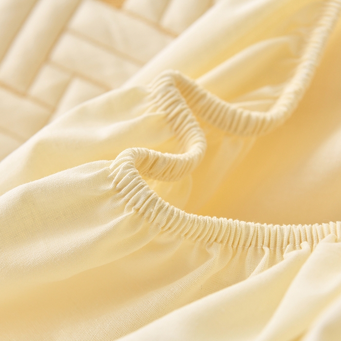 91家纺网 家纺一手货源 找家纺 鑫钰 2025新款防水隔尿全棉纯棉大豆夹棉刺绣床笠直播热款 鑫绣阁-米黄（ 加强透气款 ）