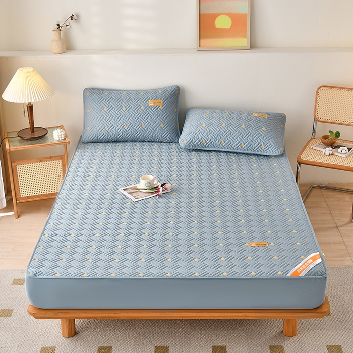 91家纺网 家纺一手货源 找家纺 鑫钰 2025新款防水隔尿全棉纯棉大豆夹棉刺绣床笠直播热款 鑫绣阁-银河蓝（ 加强透气款 ）