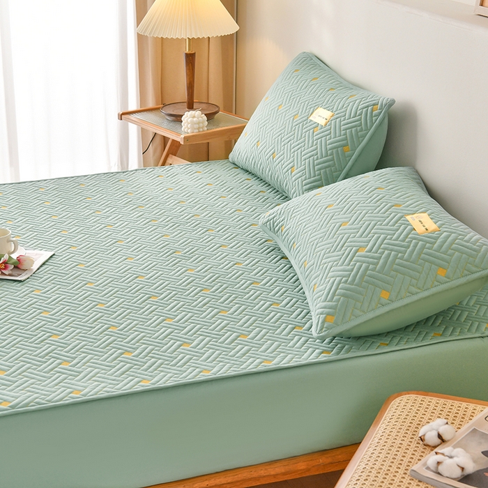 91家纺网 家纺一手货源 找家纺 鑫钰 2025新款防水隔尿全棉纯棉大豆夹棉刺绣床笠直播热款 鑫绣阁-薄荷绿（防水款）