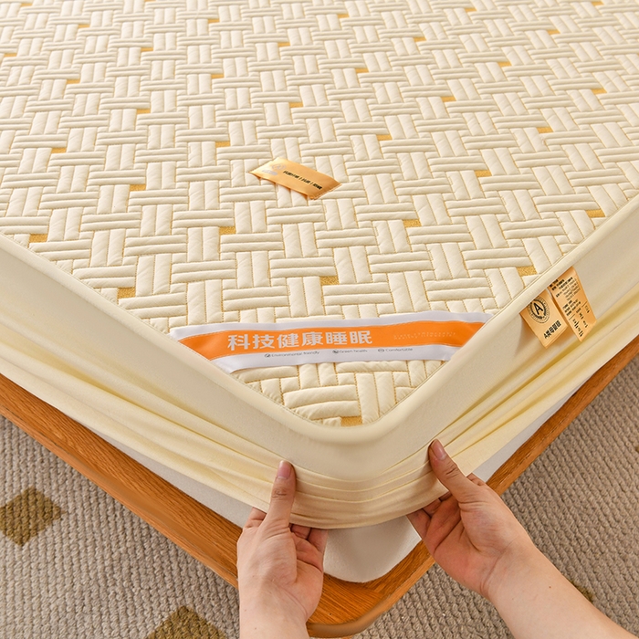 91家纺网 家纺一手货源 找家纺 鑫钰 2025新款防水隔尿全棉纯棉大豆夹棉刺绣床笠直播热款 鑫绣阁-米黄（防水款）