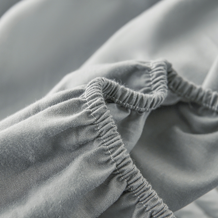 91家纺网 家纺一手货源 找家纺 鑫钰 2025新款防水隔尿全棉纯棉大豆夹棉刺绣床笠直播热款 鑫绣阁-气质灰（防水款）