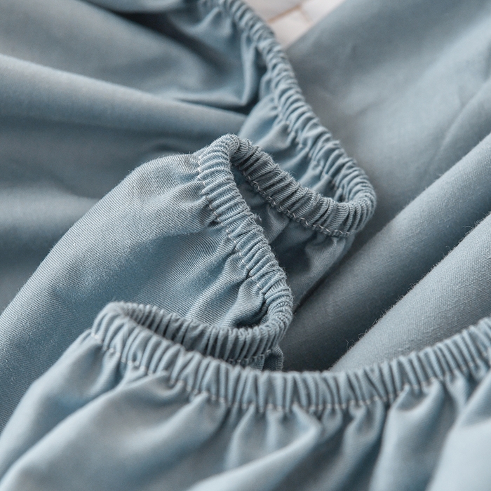 91家纺网 家纺一手货源 找家纺 鑫钰 2025新款防水隔尿全棉纯棉大豆夹棉刺绣床笠直播热款 鑫绣阁-银河蓝（防水款）