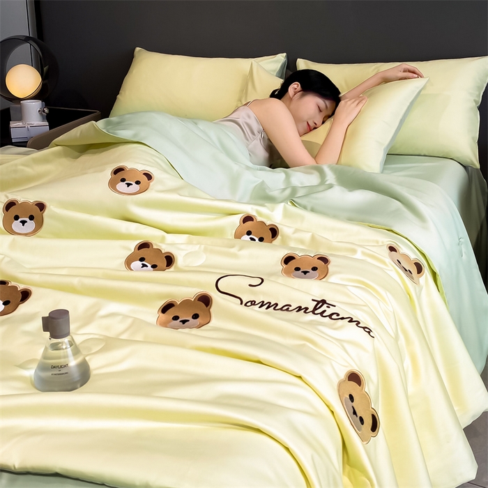 91家纺网 家纺一手货源 找家纺 小久久（小九九） 2025新款水洗真丝夏被四件套-满绣系列