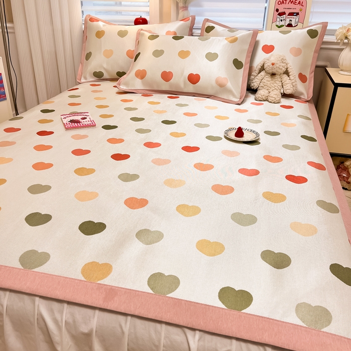 91家纺网 家纺一手货源 找家纺 典曼家纺 2025新款600D数码印花冰丝凉席席子 甜甜爱心