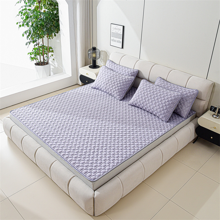 91家纺网 家纺一手货源 找家纺 布卢姆床垫 2025年新款A类12mm加厚乳胶凉席 丁香紫