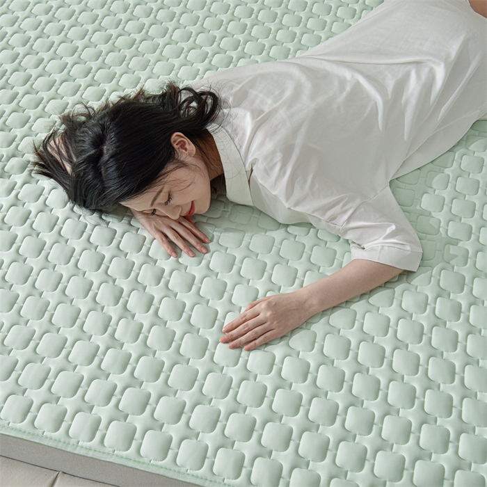 91家纺网 家纺一手货源 找家纺 布卢姆床垫 2025年新款A类12mm加厚乳胶凉席 青竹绿