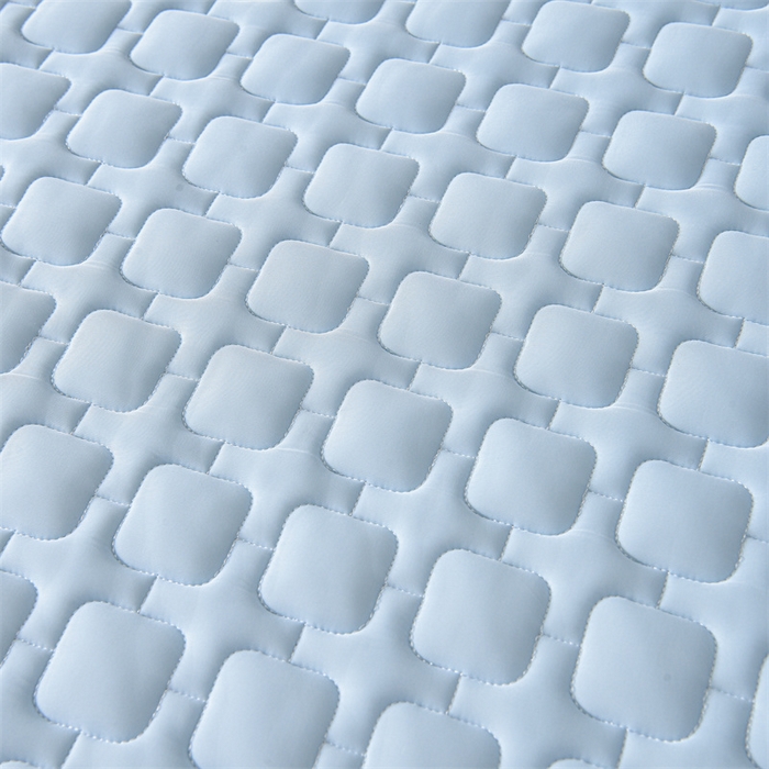 91家纺网 家纺一手货源 找家纺 布卢姆床垫 2025年新款A类12mm加厚乳胶凉席 天空蓝