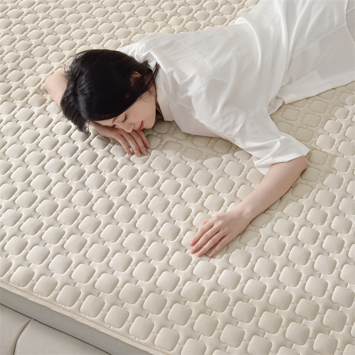 91家纺网 家纺一手货源 找家纺 布卢姆床垫 2025年新款A类12mm加厚乳胶凉席 象牙白