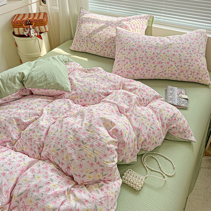 91家纺网 家纺一手货源 找家纺 金梦拉家纺 2025新款提花纱布棉双层纱皱皱纱四件套 粉杏绿