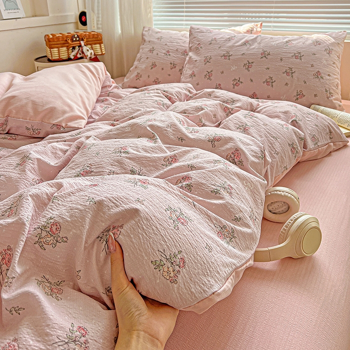 91家纺网 家纺一手货源 找家纺 金梦拉家纺 2025新款提花纱布棉双层纱皱皱纱四件套 花颜