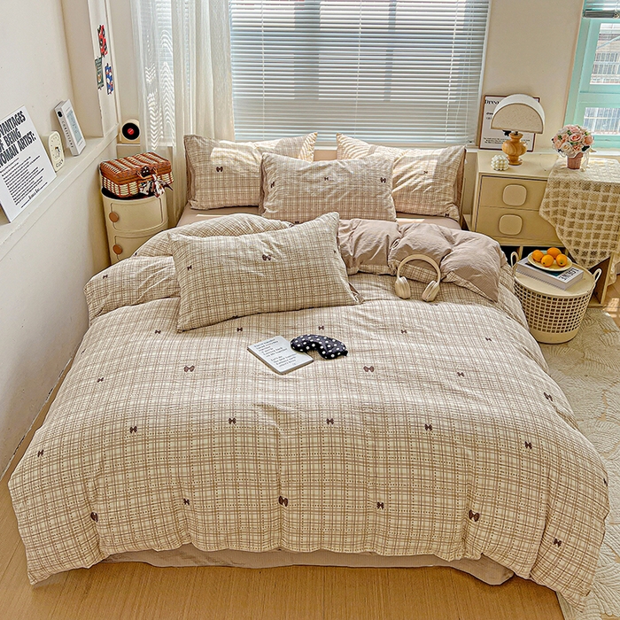 91家纺网 家纺一手货源 找家纺 金梦拉家纺 2025新款提花纱布棉双层纱皱皱纱四件套 咖调蝴蝶结