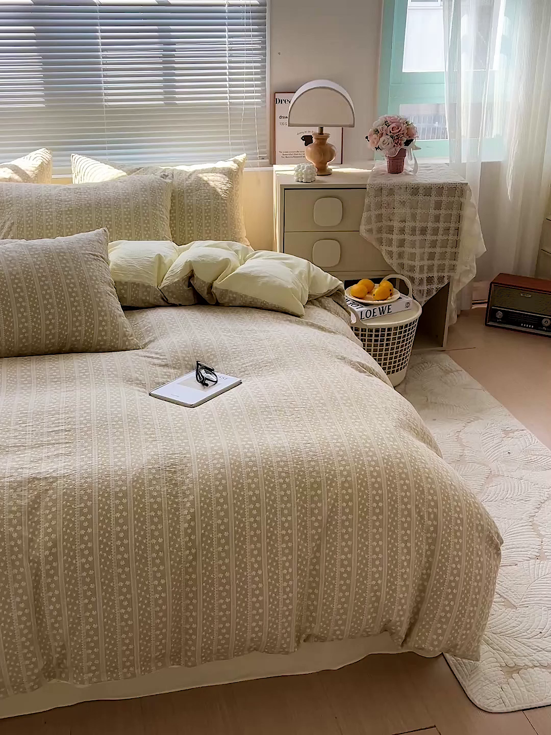 91家纺网 家纺一手货源 找家纺 金梦拉家纺 2025新款提花纱布棉双层纱皱皱纱四件套 咖调蝴蝶结