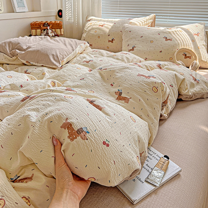 91家纺网 家纺一手货源 找家纺 金梦拉家纺 2025新款提花纱布棉双层纱皱皱纱四件套 快乐狗