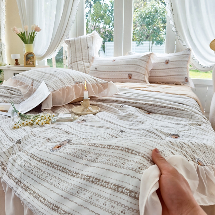 91家纺网 家纺一手货源 找家纺 梦莱斯 2025新款夏被四件套 花非花-绿