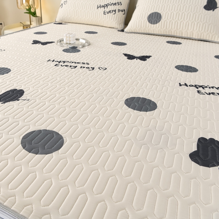 91家纺网 家纺一手货源 找家纺 牵依 2025新款胶质可拆卸床裙凉席席子 蝴蝶飞舞