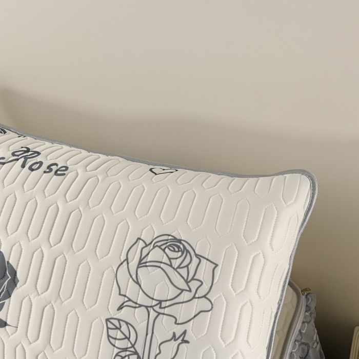 91家纺网 家纺一手货源 找家纺 牵依 2025新款胶质可拆卸床裙凉席席子 玫瑰