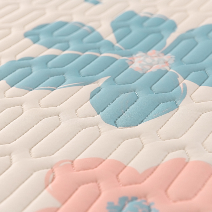 91家纺网 家纺一手货源 找家纺 牵依 2025新款胶质可拆卸床裙凉席席子 夏日如花