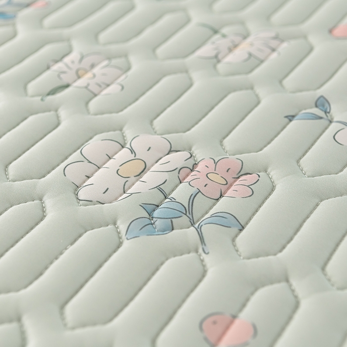 91家纺网 家纺一手货源 找家纺 牵依 2025新款胶质可拆卸床裙凉席席子 小花绿