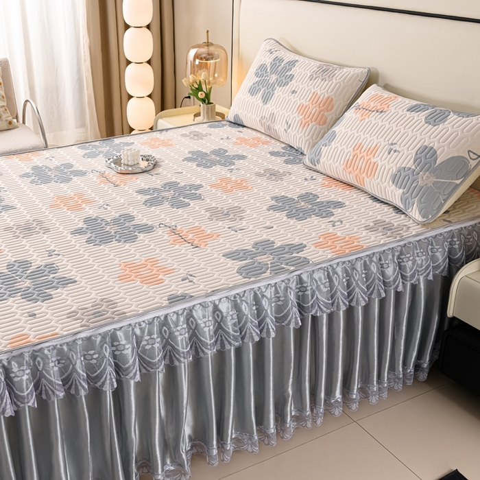 91家纺网 家纺一手货源 找家纺 牵依 2025新款胶质可拆卸床裙凉席席子 幸运花