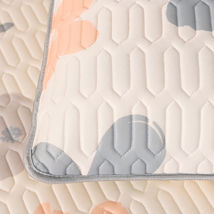 91家纺网 家纺一手货源 找家纺 牵依 2025新款胶质可拆卸床裙凉席席子 幸运花