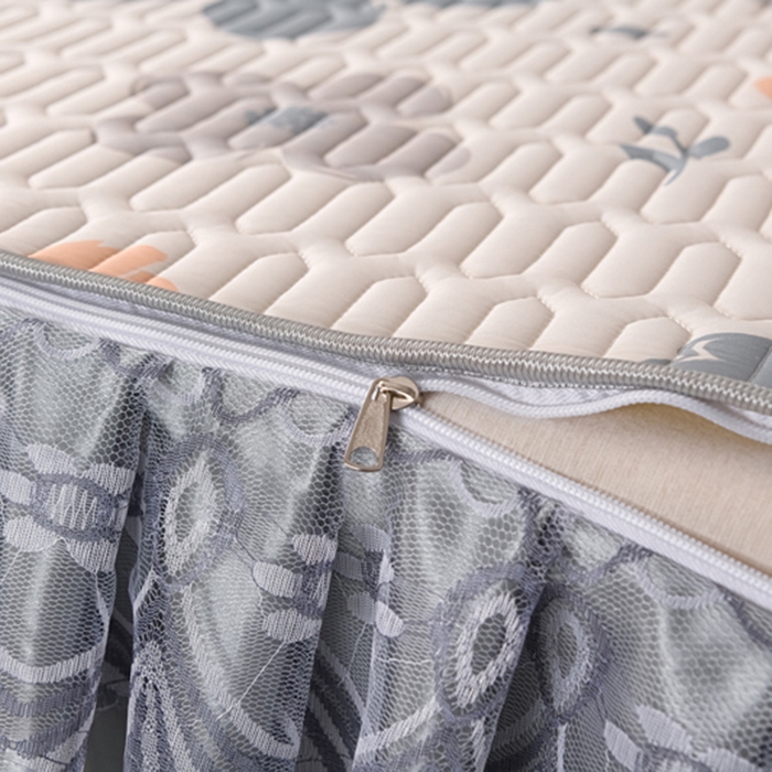 91家纺网 家纺一手货源 找家纺 牵依 2025新款胶质可拆卸床裙凉席席子 幸运花